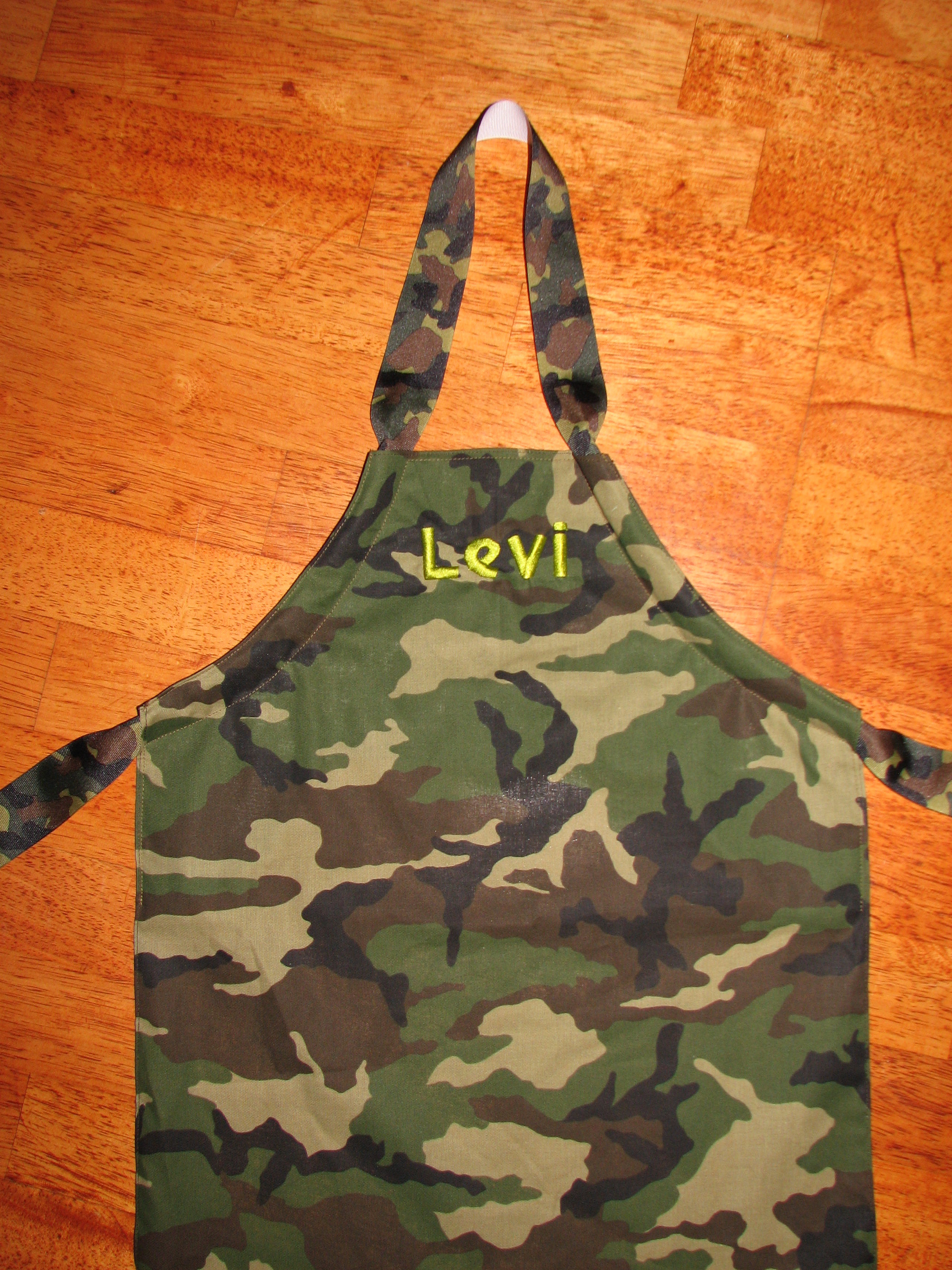 apron monogrammed originals (8)